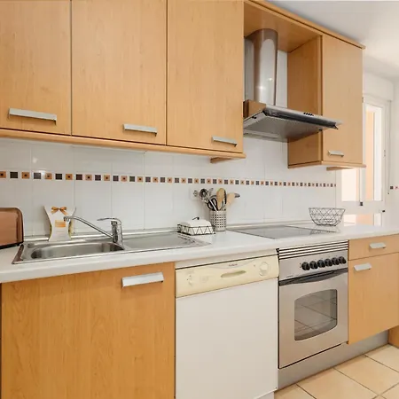 Apartment Cozy Apartment, With Terrace And Close To The Beach Of Las Chapas, In Elviria, East *
